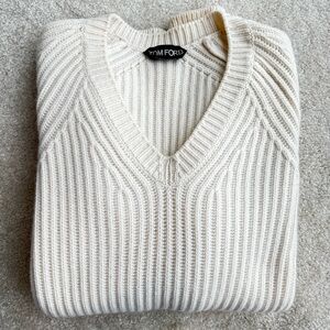 Tom Ford 100% cashmere sweater
